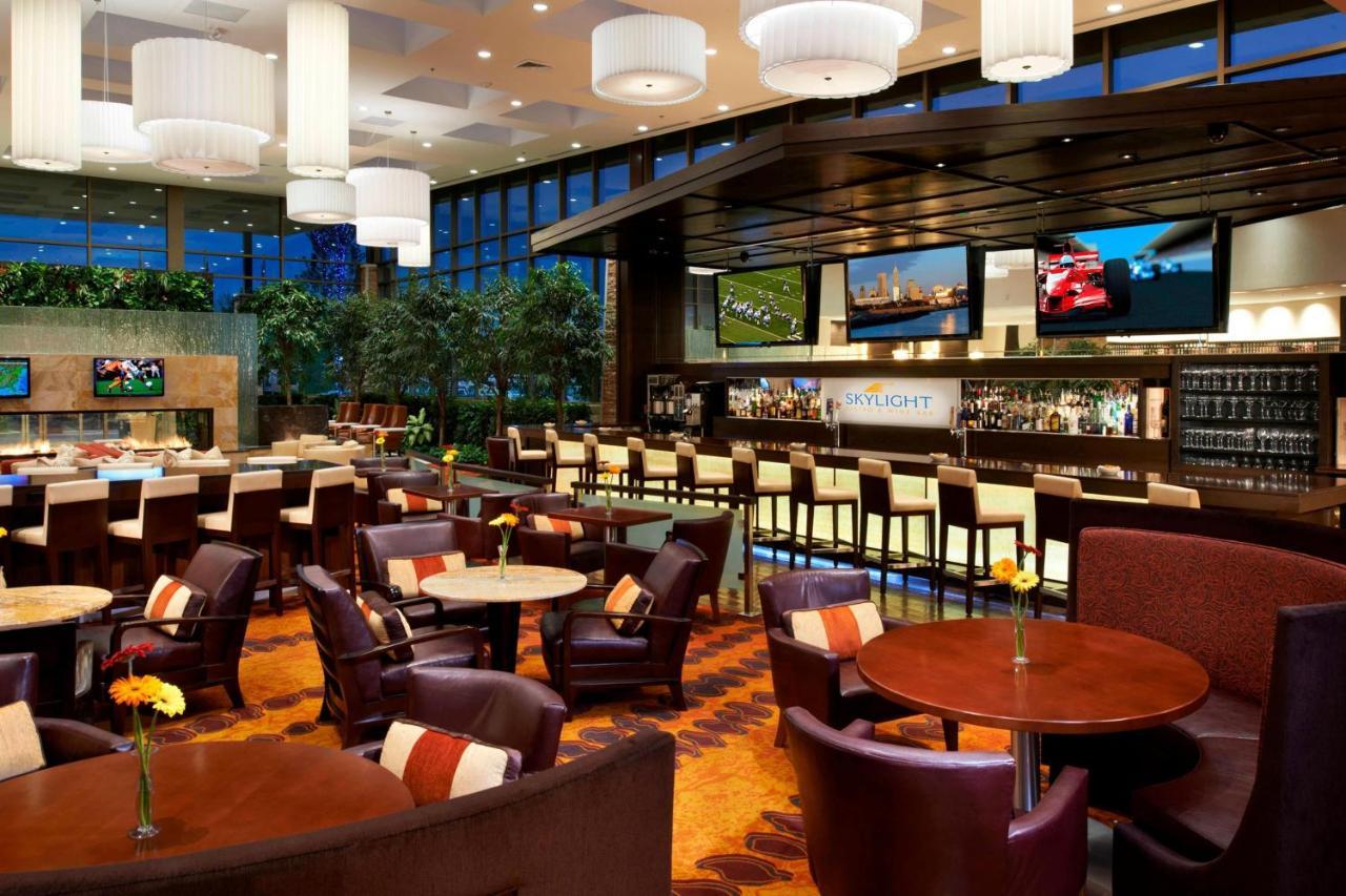 Indianapolis Marriott East Hotel Exterior foto